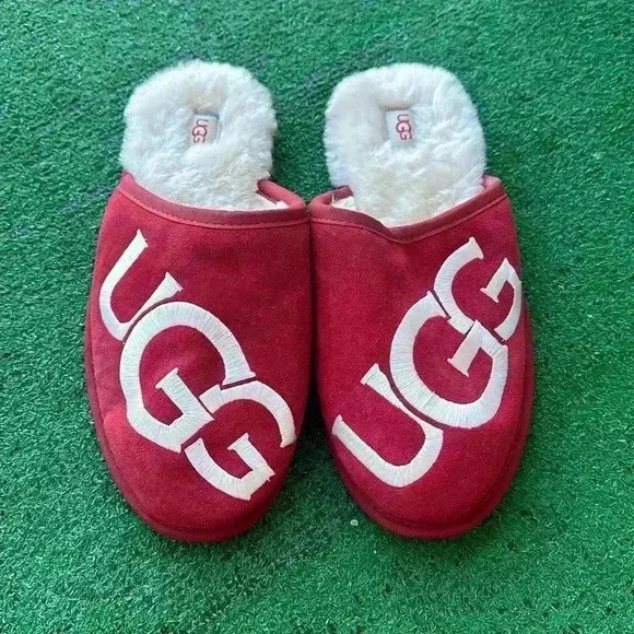 UGG Shoes - UGG
